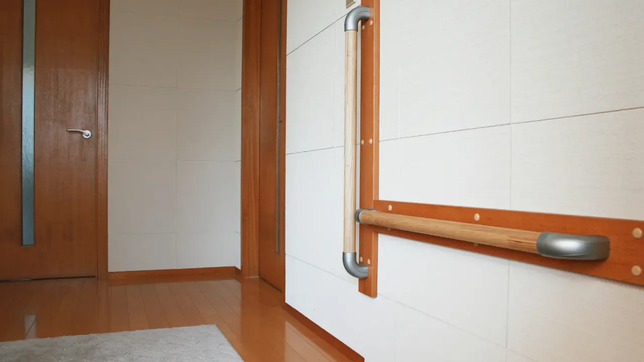 廊下・階段など屋内手すりの施工例1